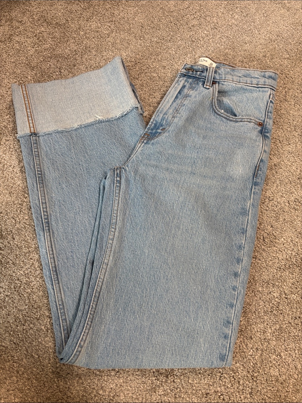Abercrombie and Fitch The 90’s High Rise Relaxed Jeans